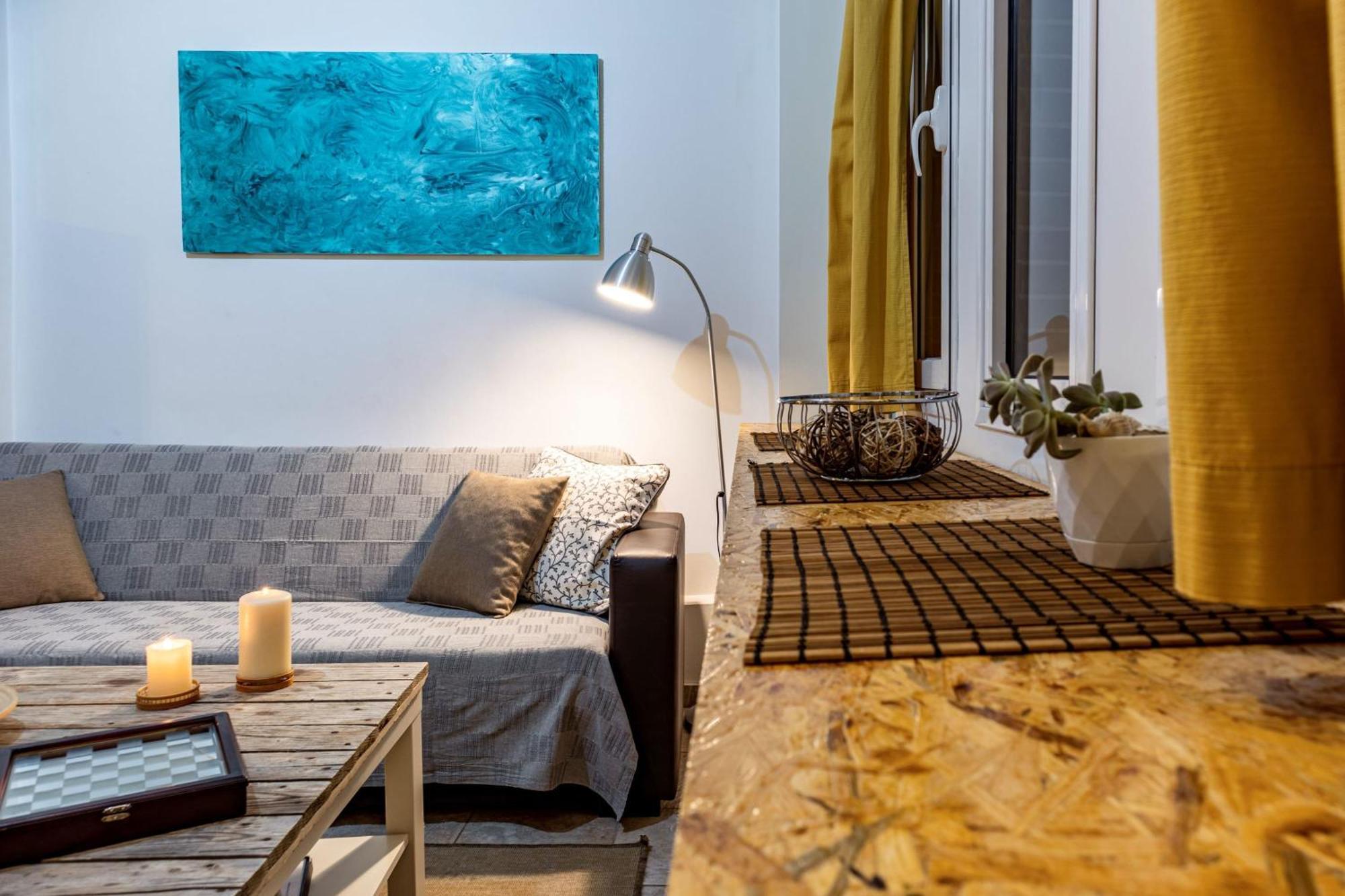 Downtown Central Suite With Private Parking Kalamata Esterno foto